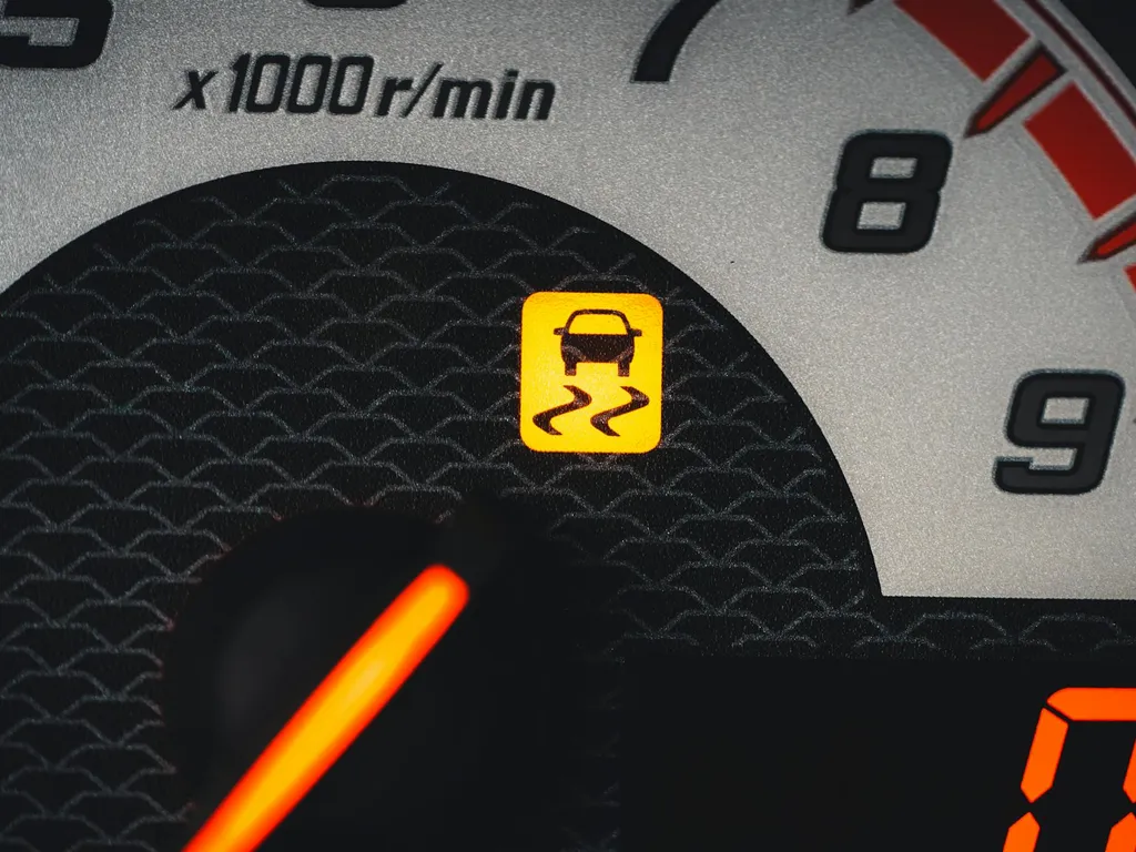 alerte-du-tableau-de-bord-de-la-voiture